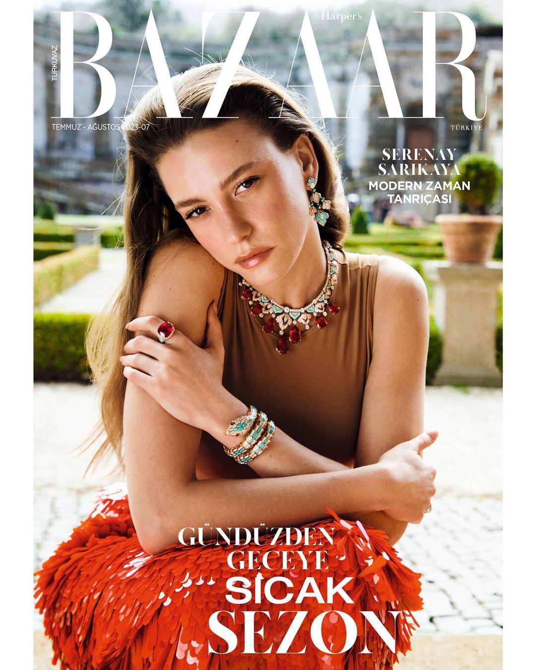 Serenay Sarıkaya Harper's Bazaar '23